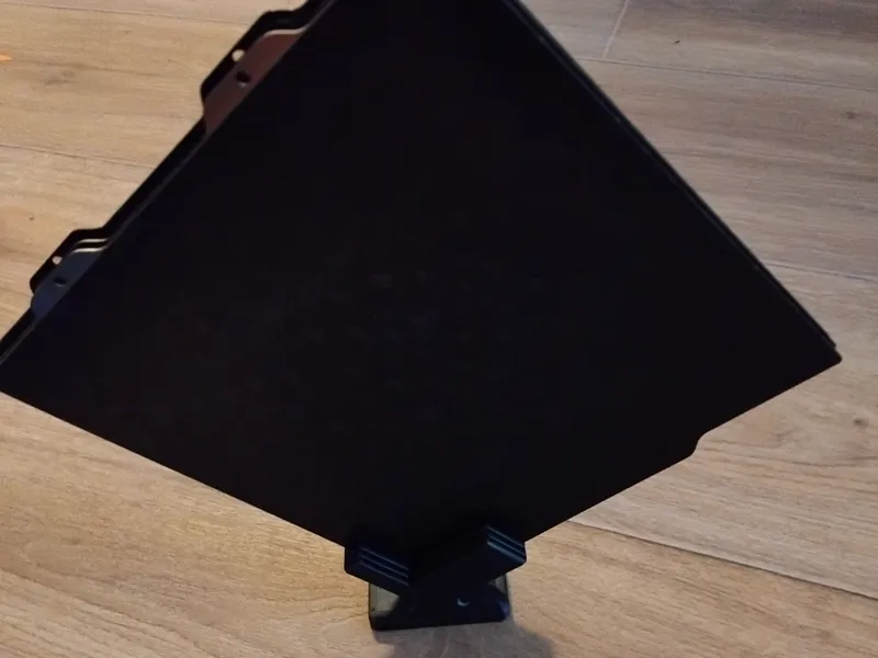 Tiny build plate holder