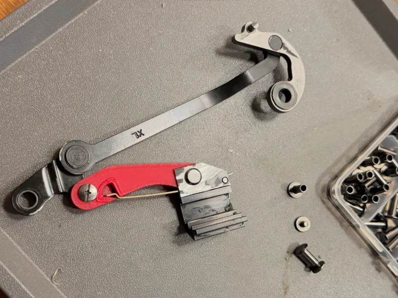 Mini Cooper Convertible (r52) Latch Linkage