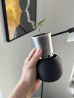 Pot de plante boule minimaliste — photo 3