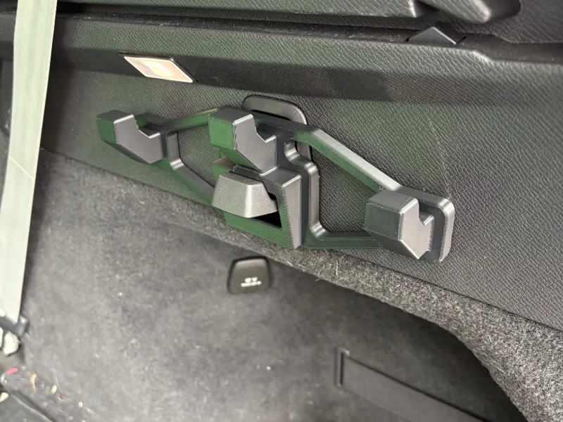 XC90 Hook