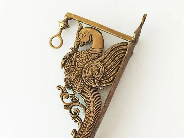 Peacock Corbel with loop