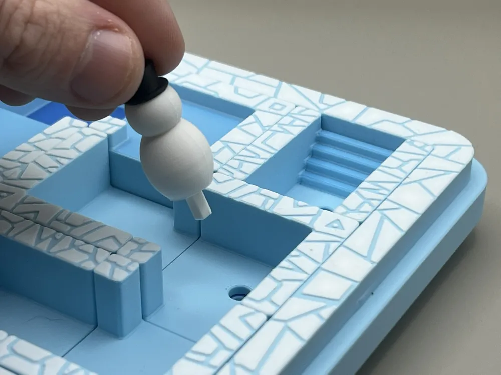 Ice Escape - Sliding Puzzle Game by The Manoeuvre MakerWorld: Download ...