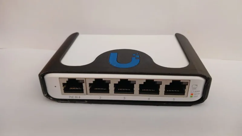 Unifi Mini Wall mount