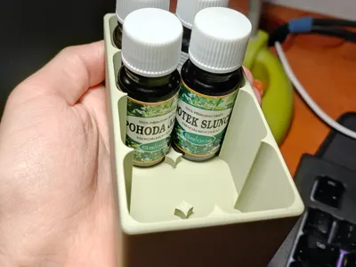 container for small glass bottle 25mm