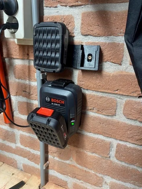 Bosch All Inn One 18V charger and batt  wall mount