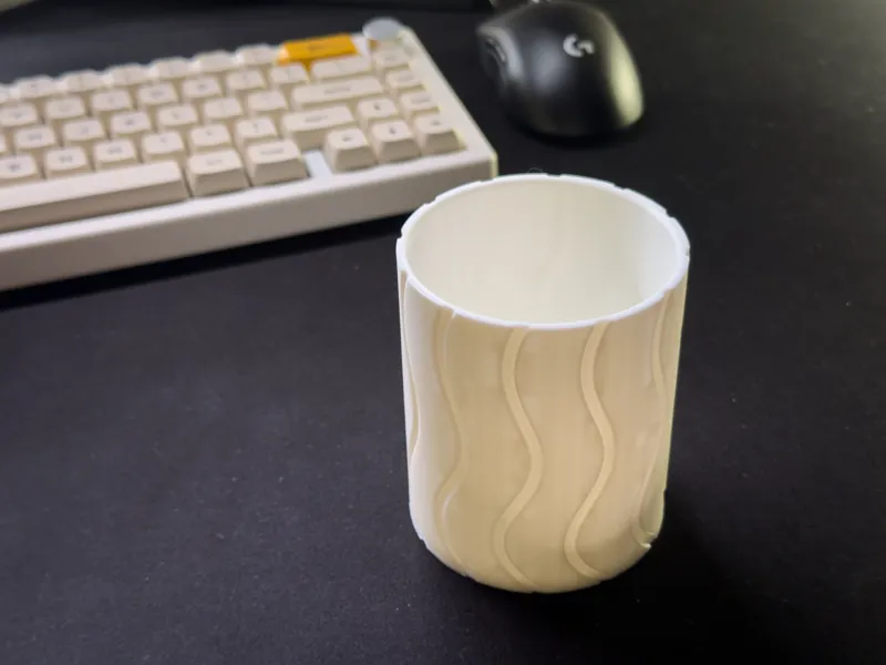 Pen organizer for desk setup