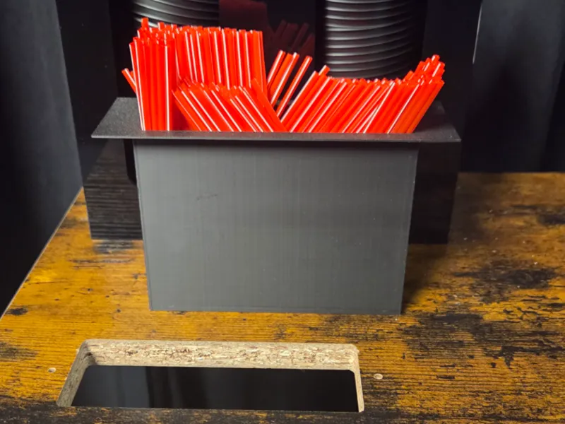 Straw Holder 