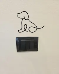 Art mural chien en ligne épurée — photo 4