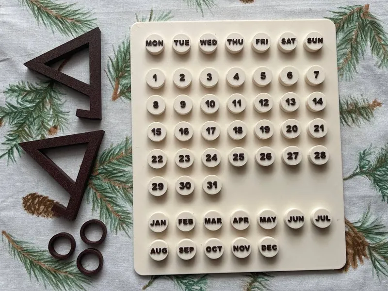 Desk Calendar I Infinity Calendar with stand