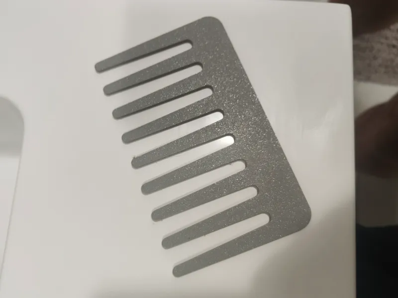 comb for messy tuft