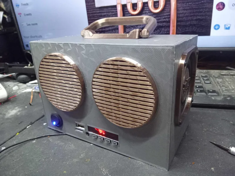Custom blue tooth speaker build