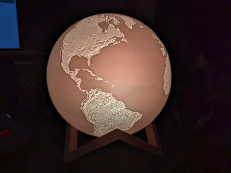 Lithophane Earth Lamp