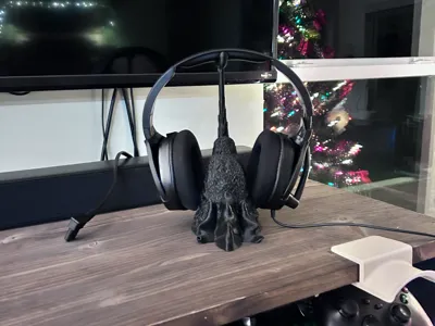 Godzilla headphones holder bigger version