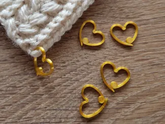 Stitch markers