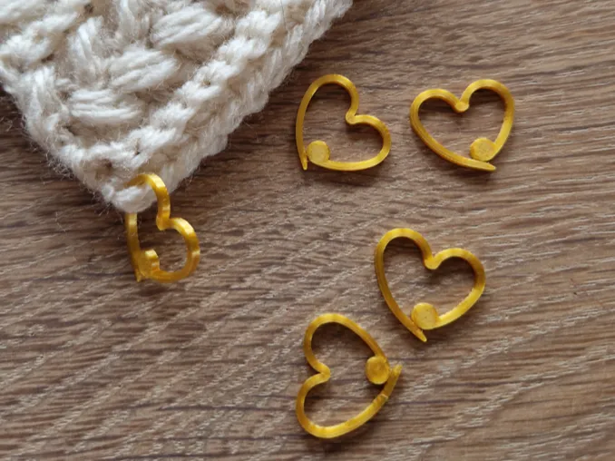 Stitch markers