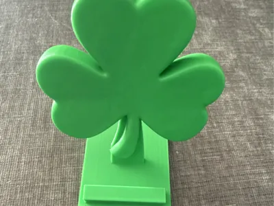 Shamrock Phone Stand
