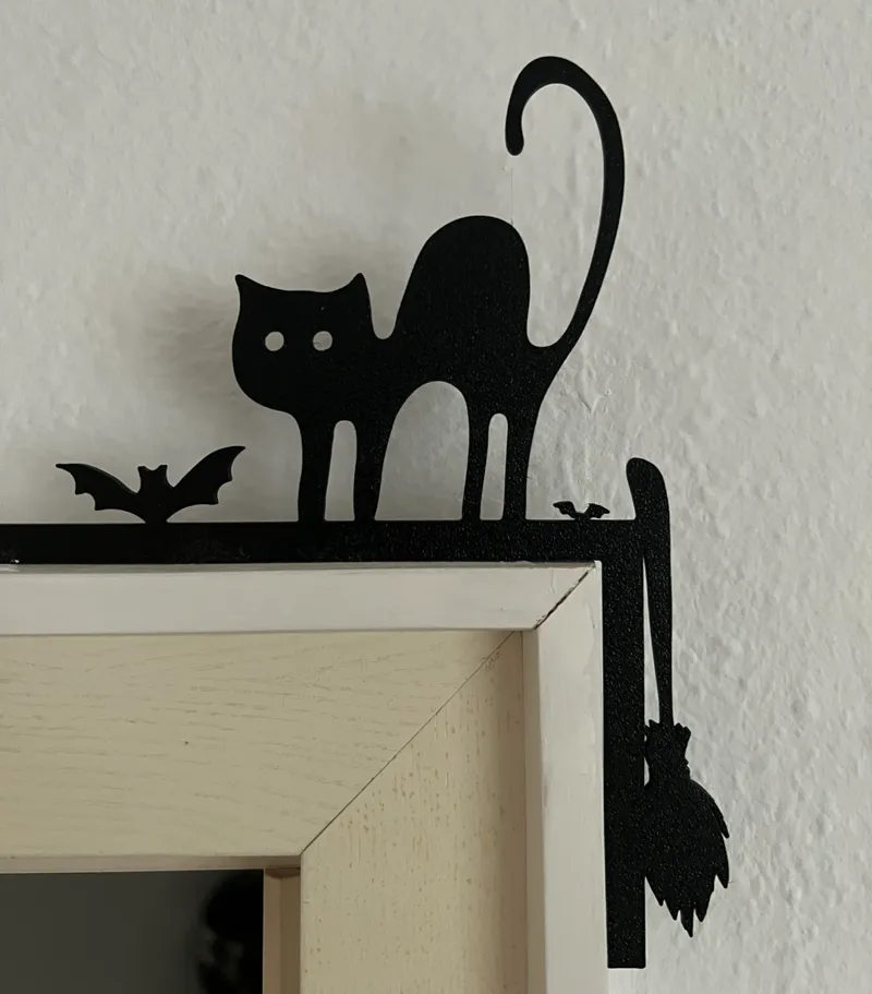 Gruselige Halloween-Katzendeko