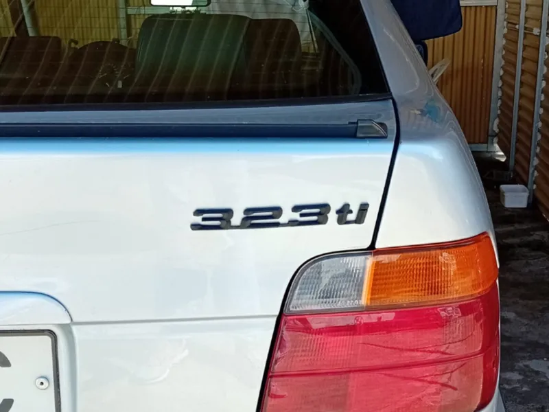 BMW 323 ti Rear Lettering (Customizable Size)