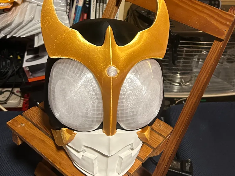 被ると前が見えない仮面 くうがの(置物用縮小版)