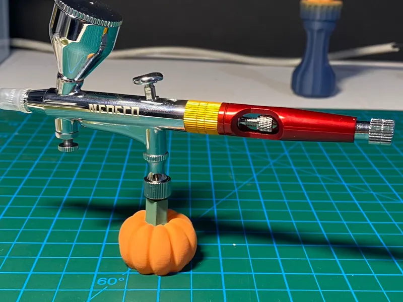Airbrush holder
