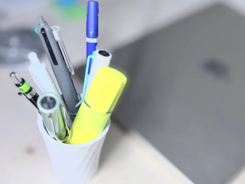 TwistForm-Minimalist Spiral Pen Holder