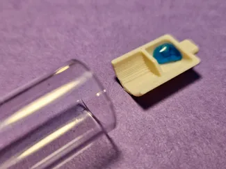 Ant feeding tray for test tubes - partitioned