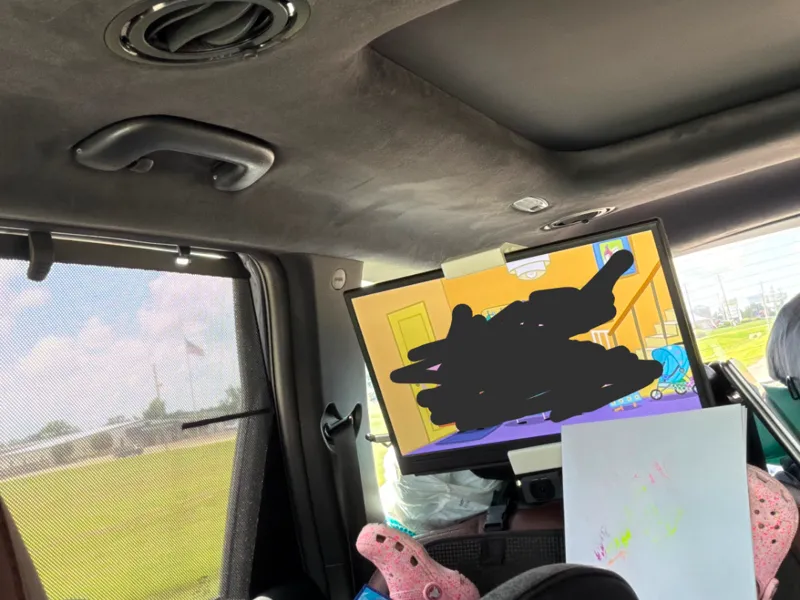 Car headrest monitor mount