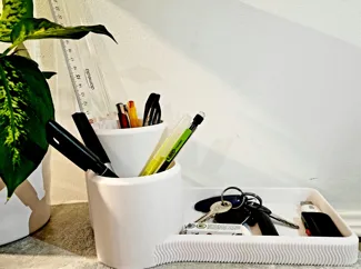 Desk organizer