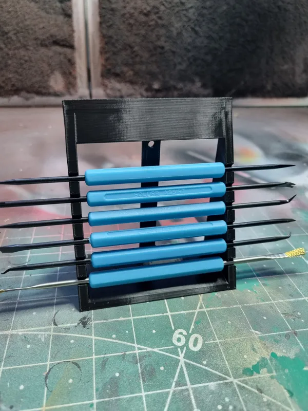 Small tool holder v2