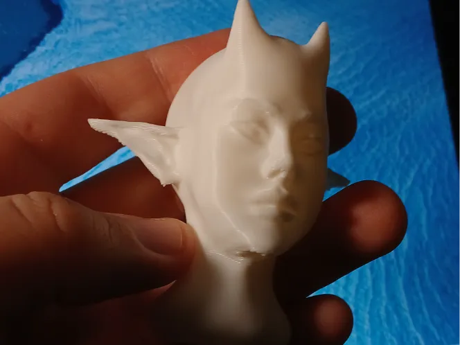 simple devil head thingy