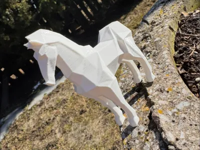 GEOMETRY HORSE SCULPTURES