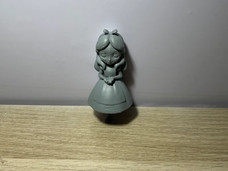 figura Alicia en el país de las maravillas