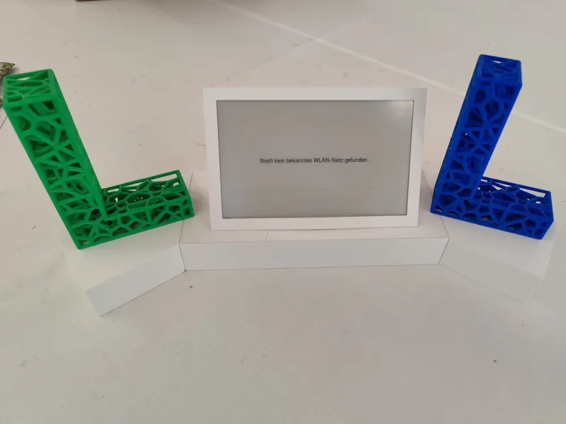 DIGITAL GUEST BOOK - E-PAPER DISPLAY