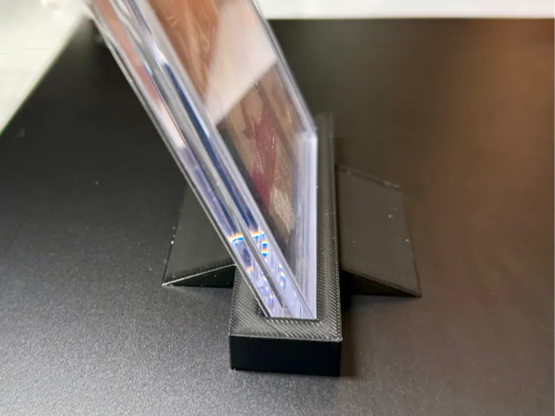 Beckett Graded Card Stand