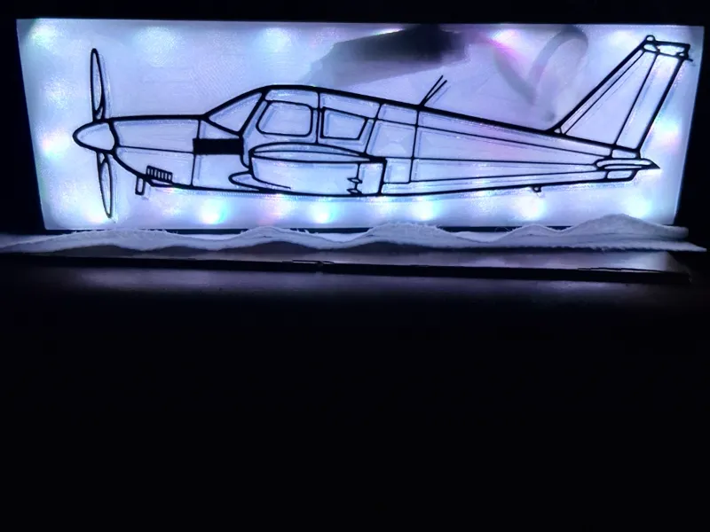 Cherokee 235 Lightbox