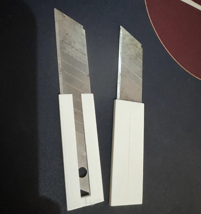 Ultra-thin wallpaper blade handle___超薄壁纸刀片手柄