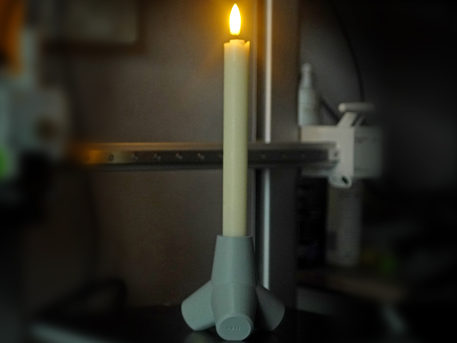 OPIR – Anti-Tank Tripod LED Candle Holder