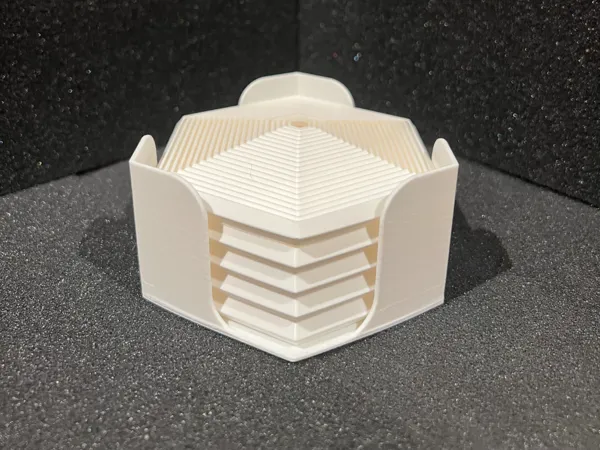 Dessous de verre hexagonal ludique