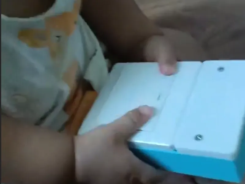86盒子弱电开关灯玩具