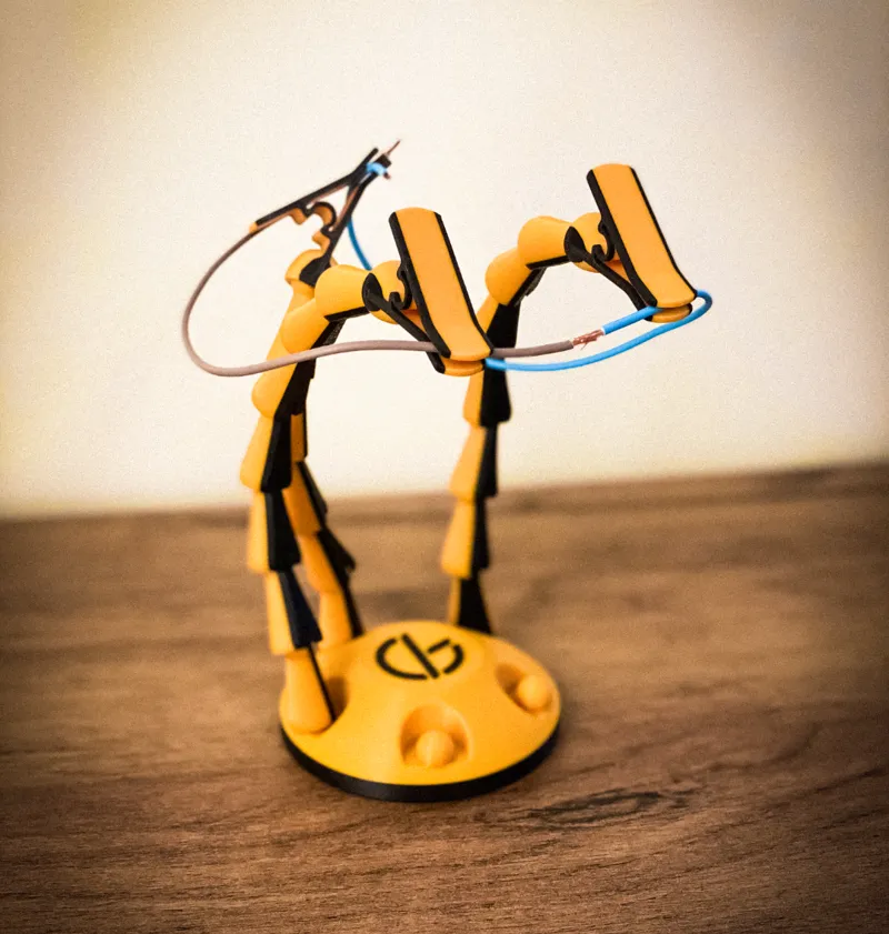 Helping Hands Cable Soldering Assistant
