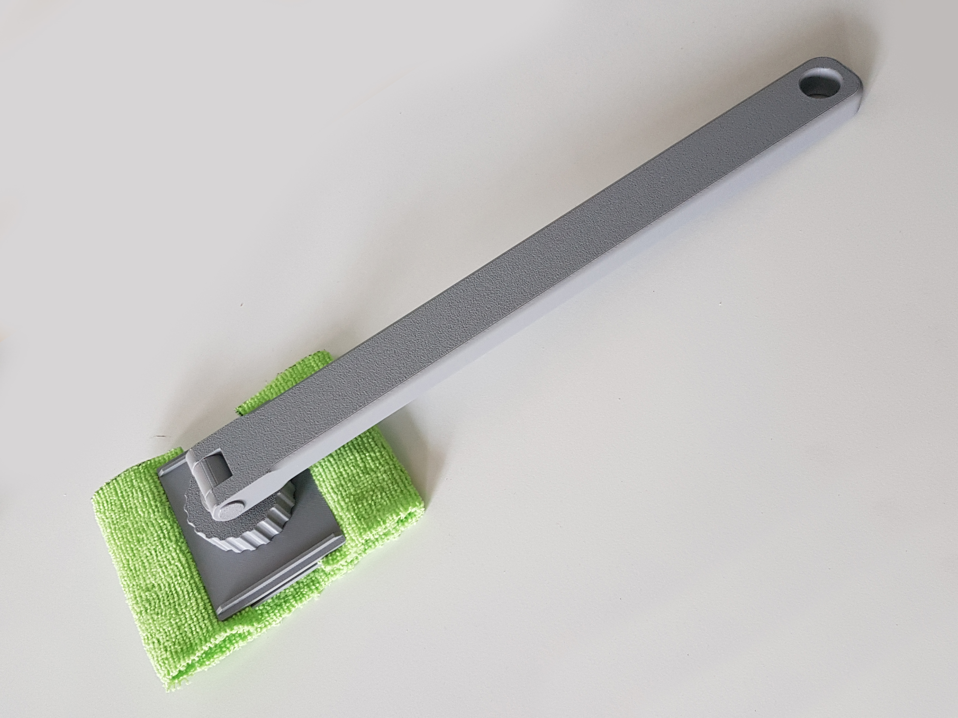 Miniatura 1 do modelo 3D CAR WINDSHIELD CLEANER