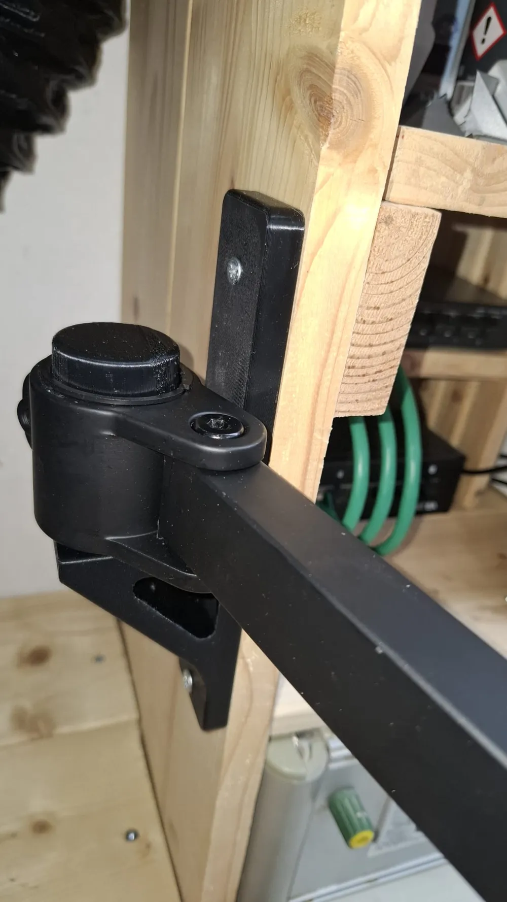 Adaptador de parede para braço de laptop/monitor (ajustável) - Modelo ...