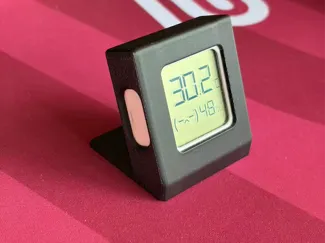 Thermohygrometer bracket