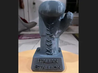 Boxing Trophy + Text "Italian Stallion"