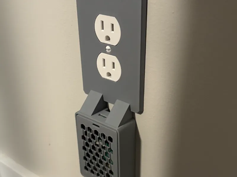 Raspberry Pi 3 Outlet Mount