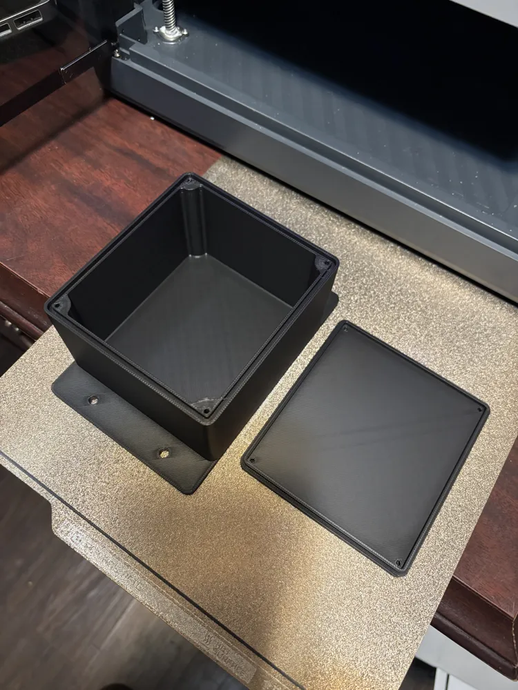 Mountable Project Box by ahouston MakerWorld: Download Free 3D Models
