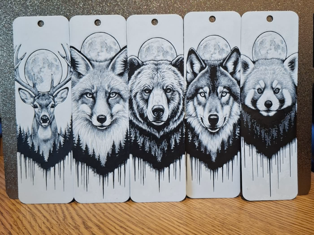 set of 5 Forest moon animal bookmarks 2 colours