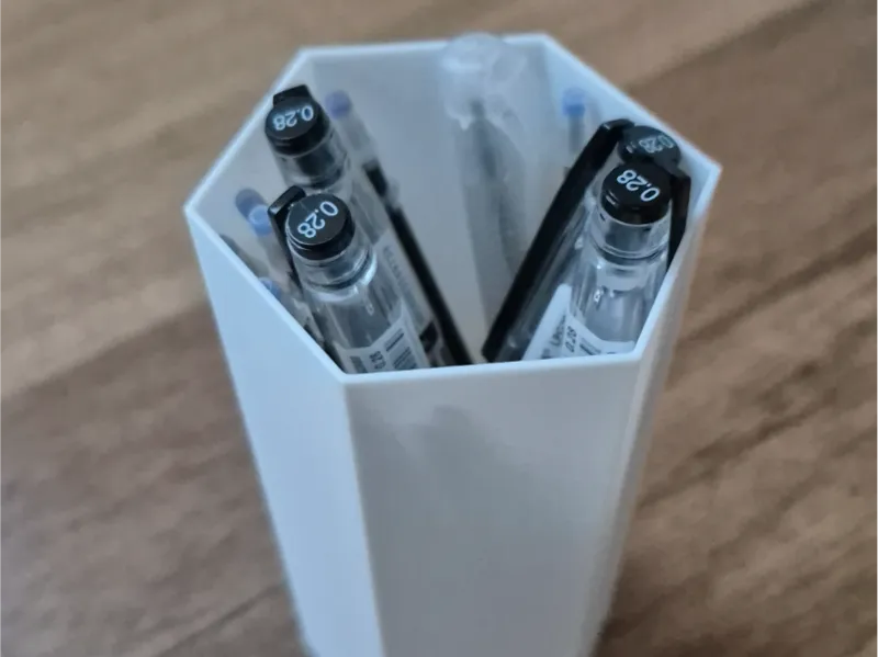 portable pen/pencil case 