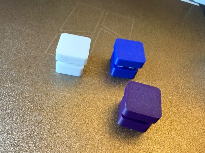 Simple clicker fidget