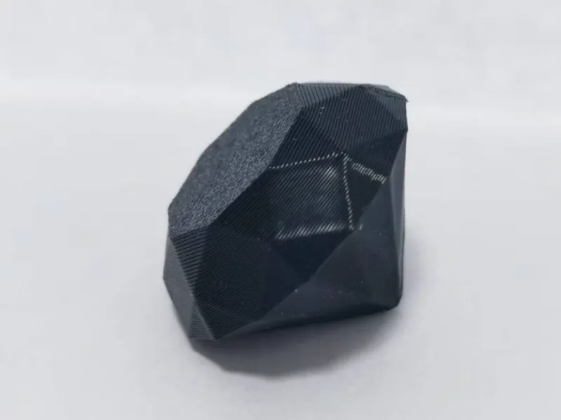 圆形明亮式切割钻石 Brilliant cut diamond